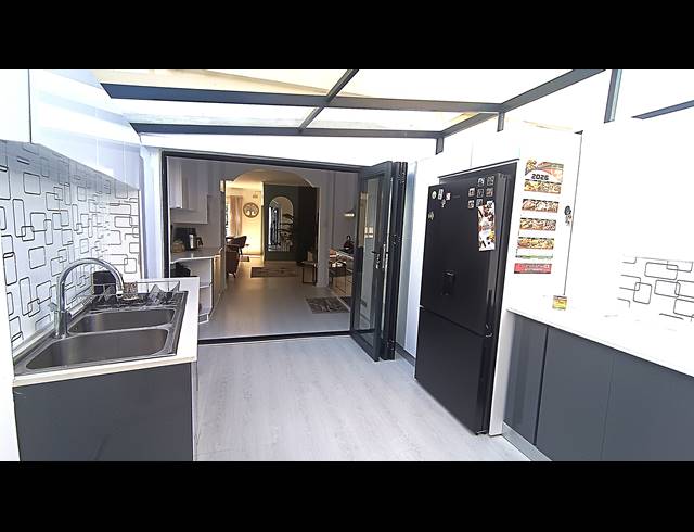 3 BEDROOM DUPLEX FOR SALE IN MALVERN
